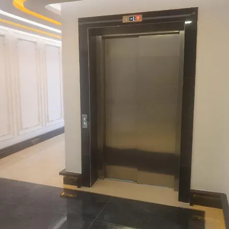 Yekta Kingdom Trade Center 1+1 Luxury Apartament *